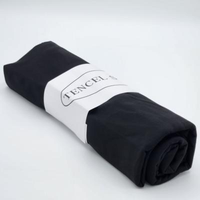 Écharpe Hijab Premium en Tencel Noir Profond
